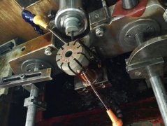 Һѹ���ڿ���ĥ�ӹ�